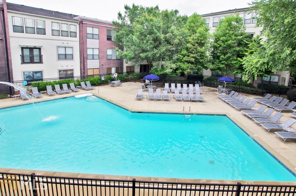 821 Ralph Mcgill Blvd - Photo 1