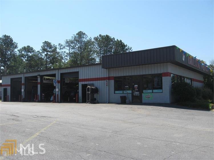 2352 North Exxpressway - Photo 1