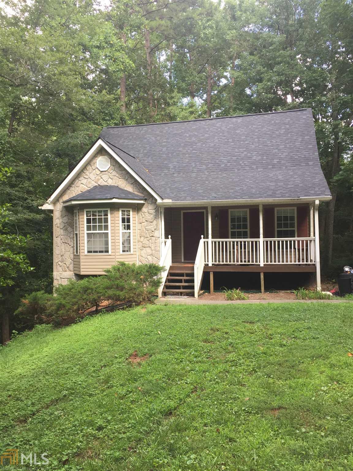 243 Hillcrest Dr - Photo 1