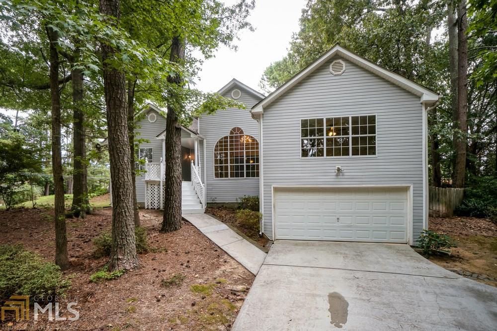 2869 Brooks Dr - Photo 1
