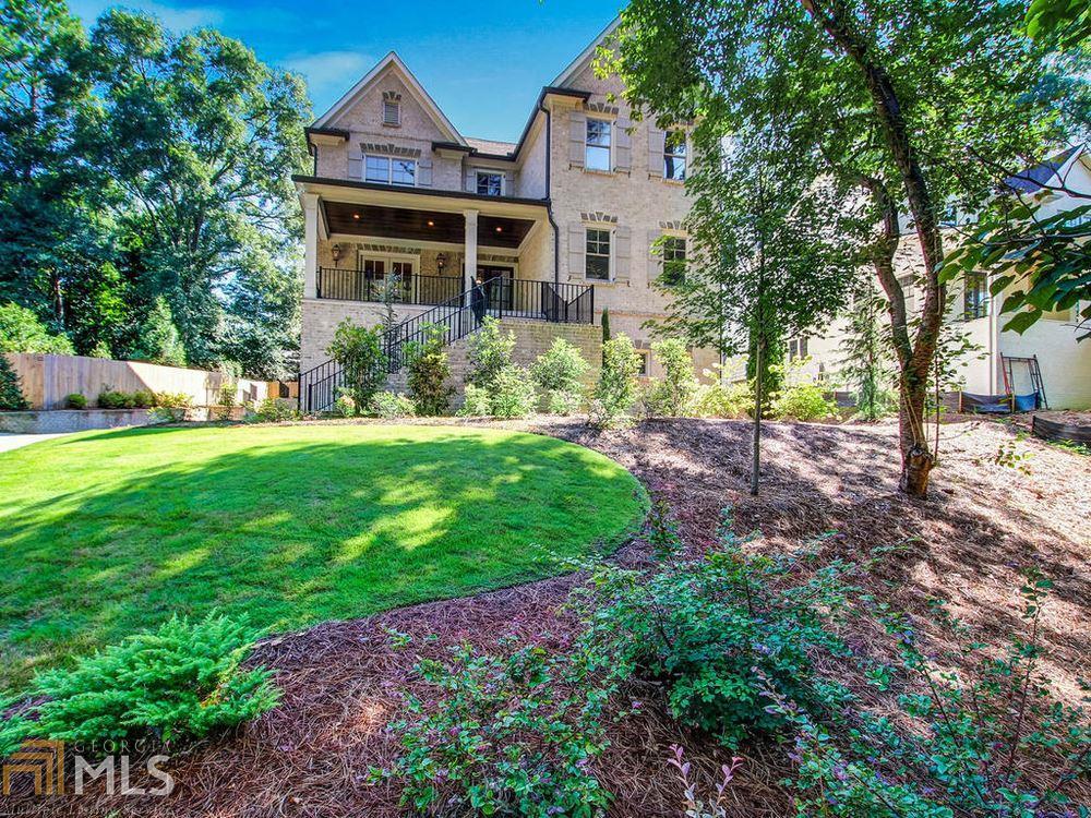 1011 Peachtree Battle Cir - Photo 1
