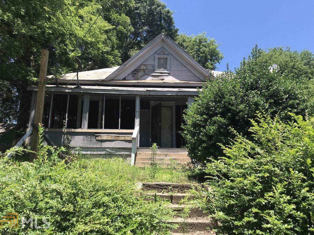 711 Jett St - Photo 1
