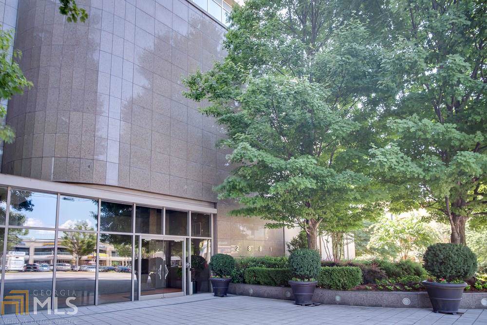 2881 Peachtree Rd - Photo 1
