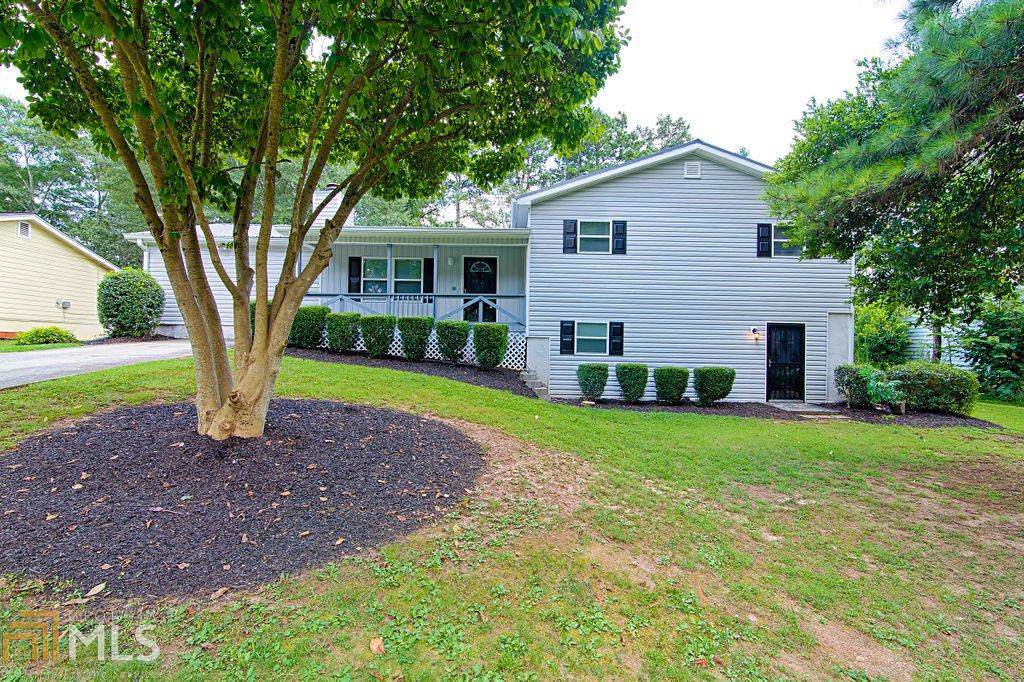 541 Carithers - Photo 1