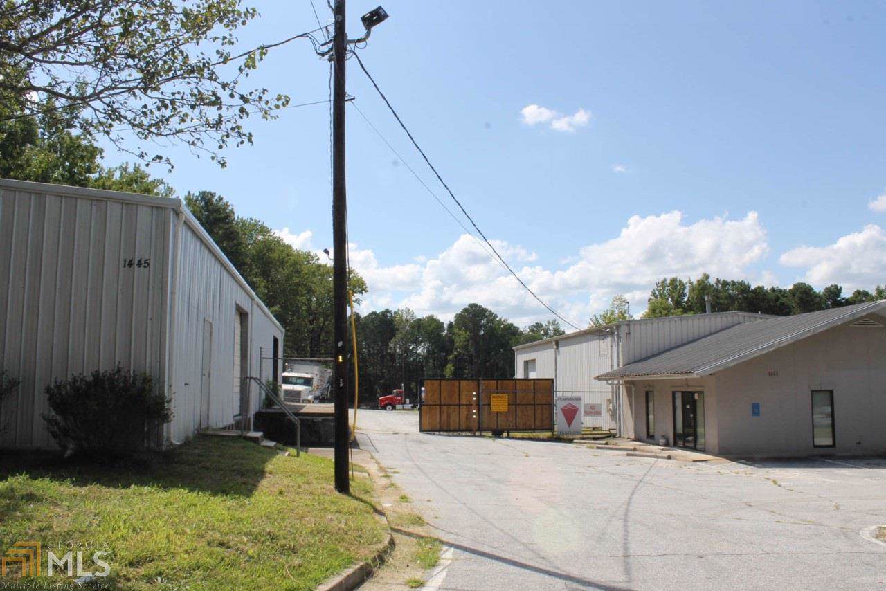 1441 Mcintosh Rd - Photo 1