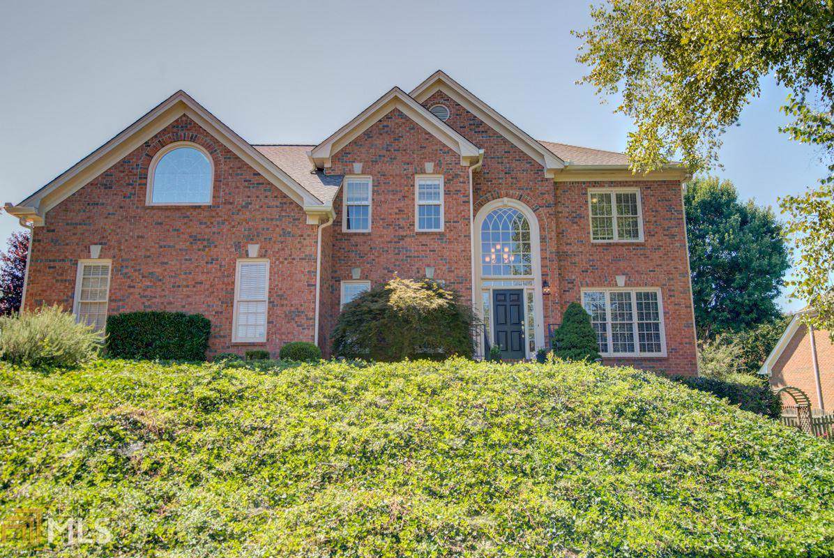 200 Vicarage Ct - Photo 1