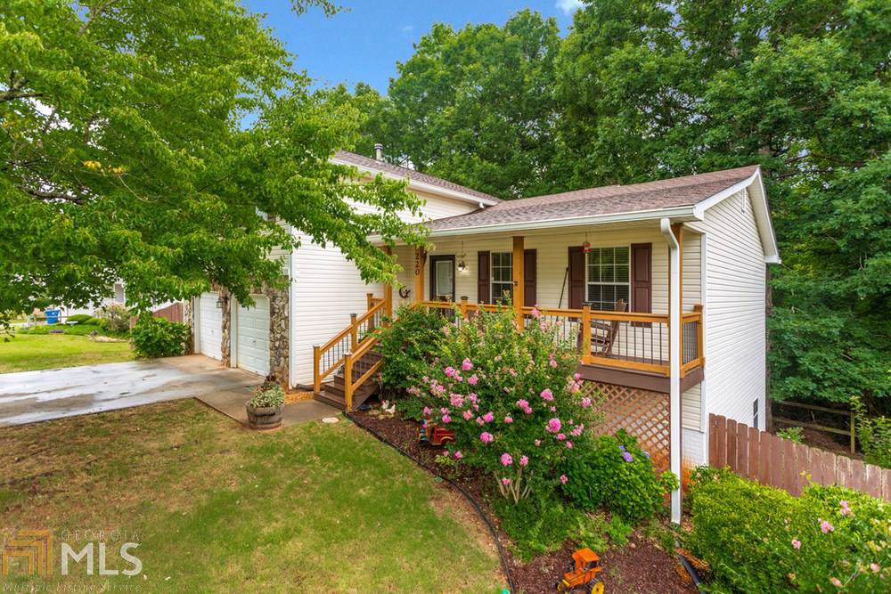 220 River Trace Ct - Photo 1