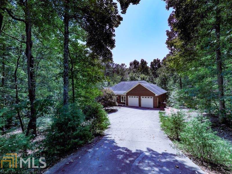 421 Rebecca St - Photo 1
