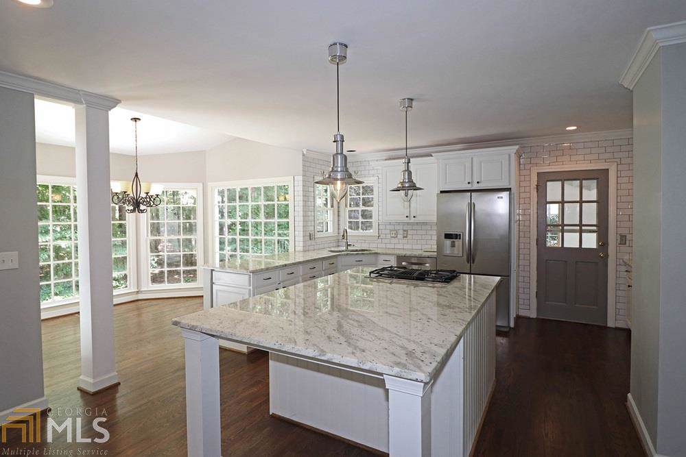 2805 Lakewind Ct - Photo 1