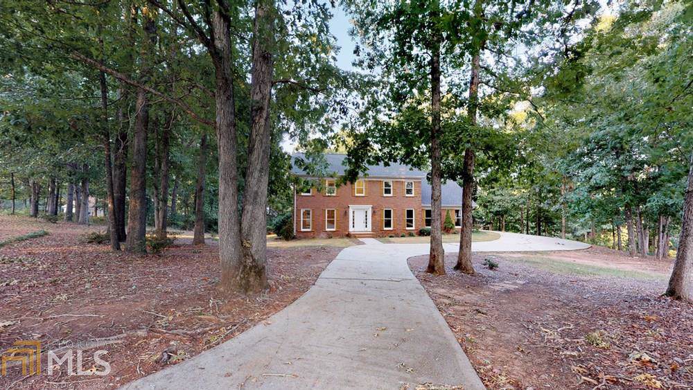 1240 Vineyard Dr - Photo 1