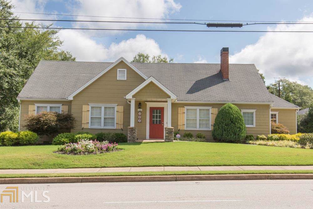 197 Candler St - Photo 1