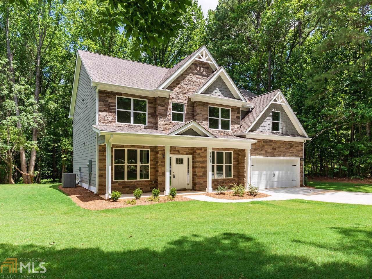 2205 Rabbit Hill Cir - Photo 1