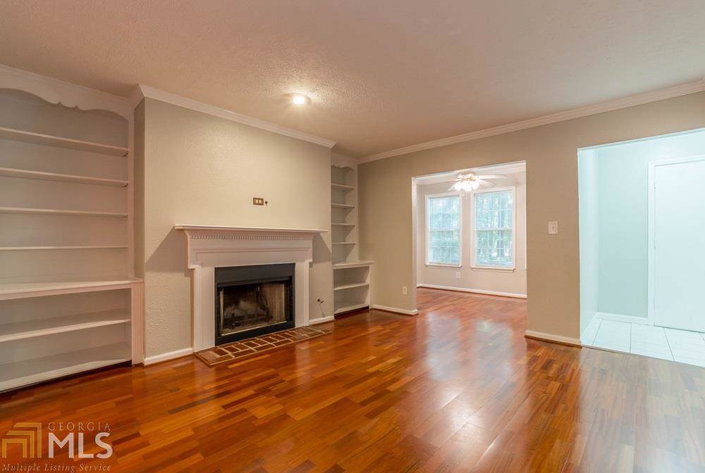 2071 Brian Way - Photo 1
