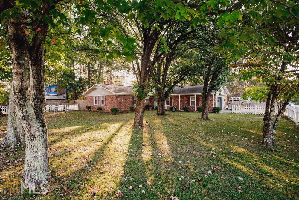 1 Brookcrest Dr - Photo 1