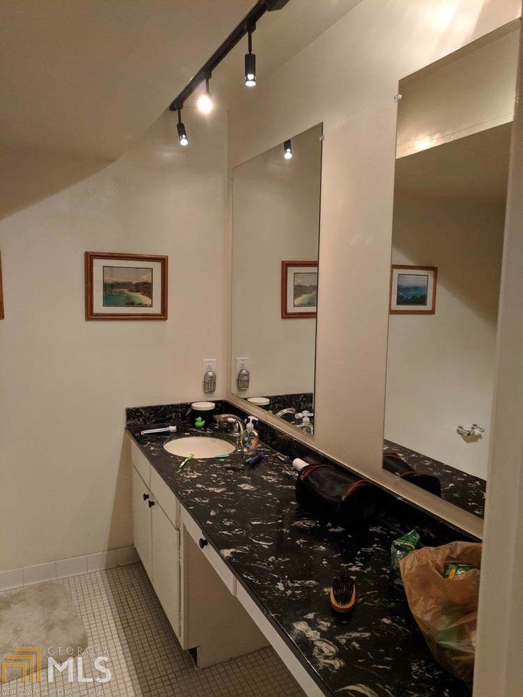 6851 Roswell Rd - Photo 1