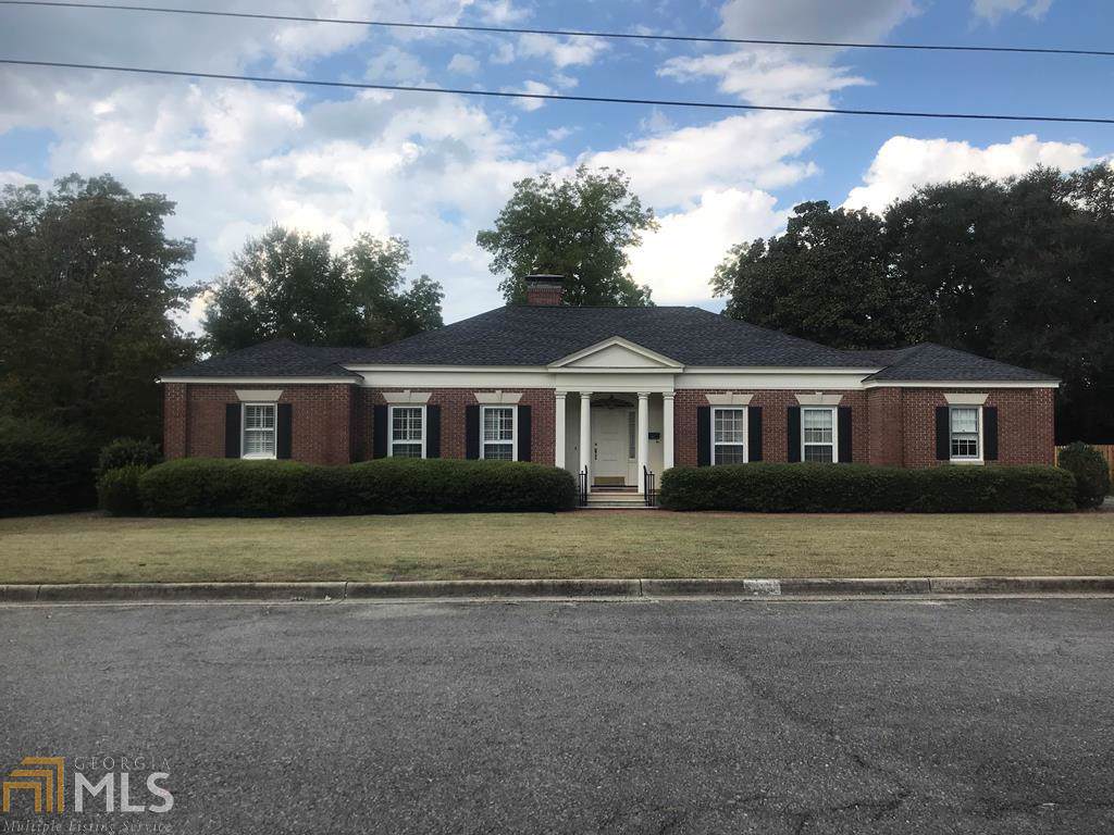 1703 Greystone - Photo 1