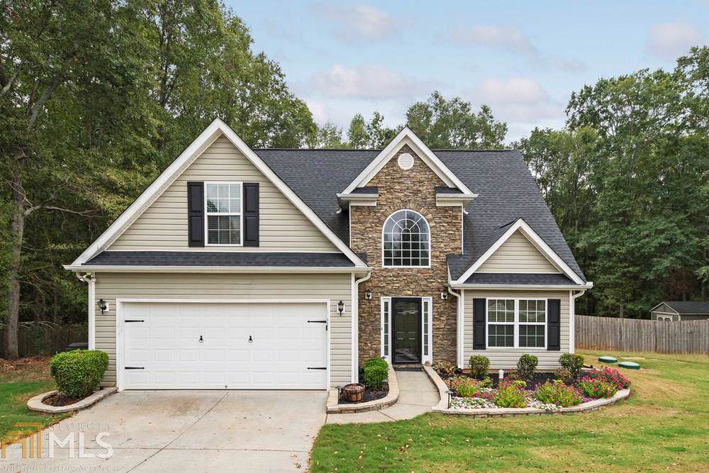 1022 Orchard Cir - Photo 1