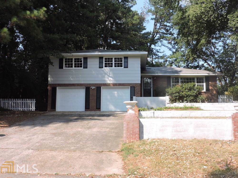1840 Oxford Dr - Photo 1