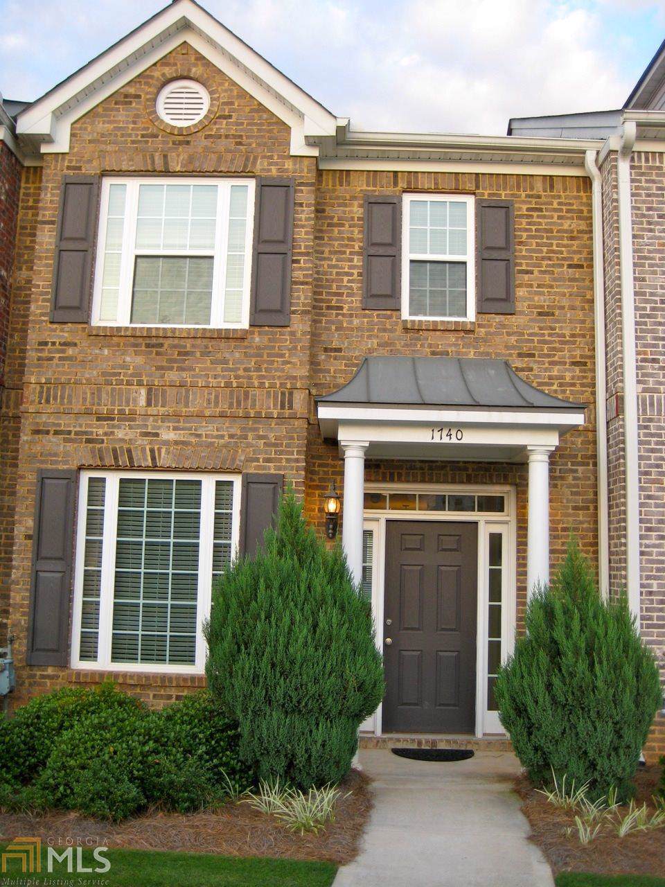 1740 Heights Cir - Photo 1