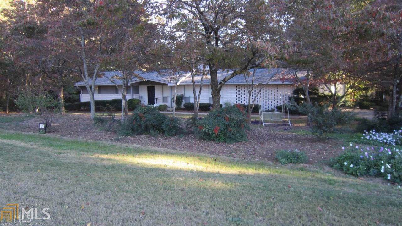 523 Hurricane Shoals Rd - Photo 1