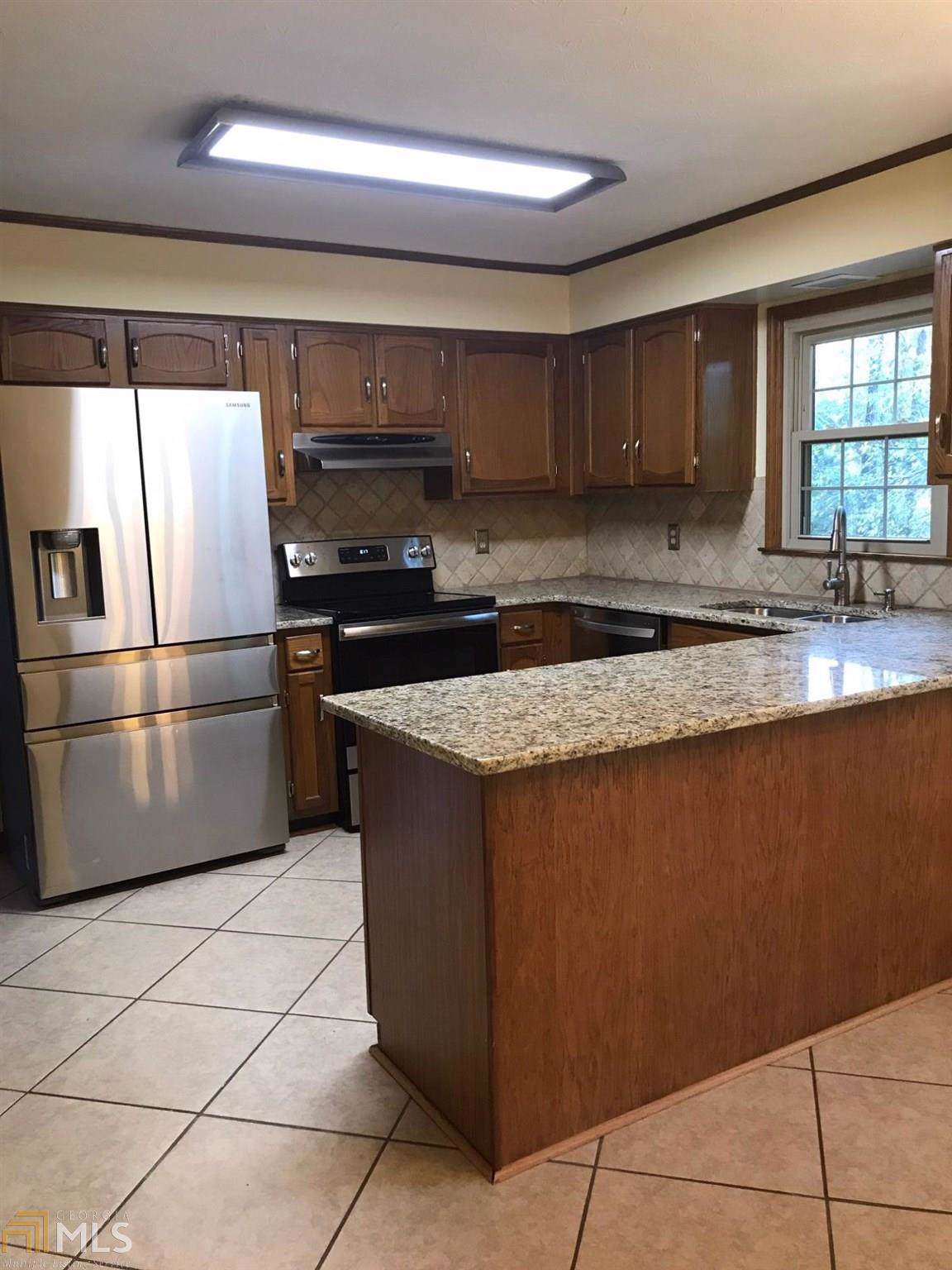 2036 Plantation Rd - Photo 1