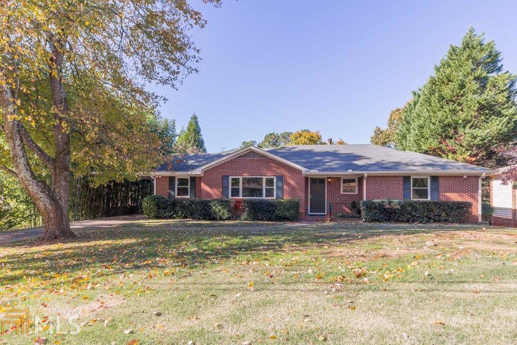 1834 Mount Royal Dr - Photo 1