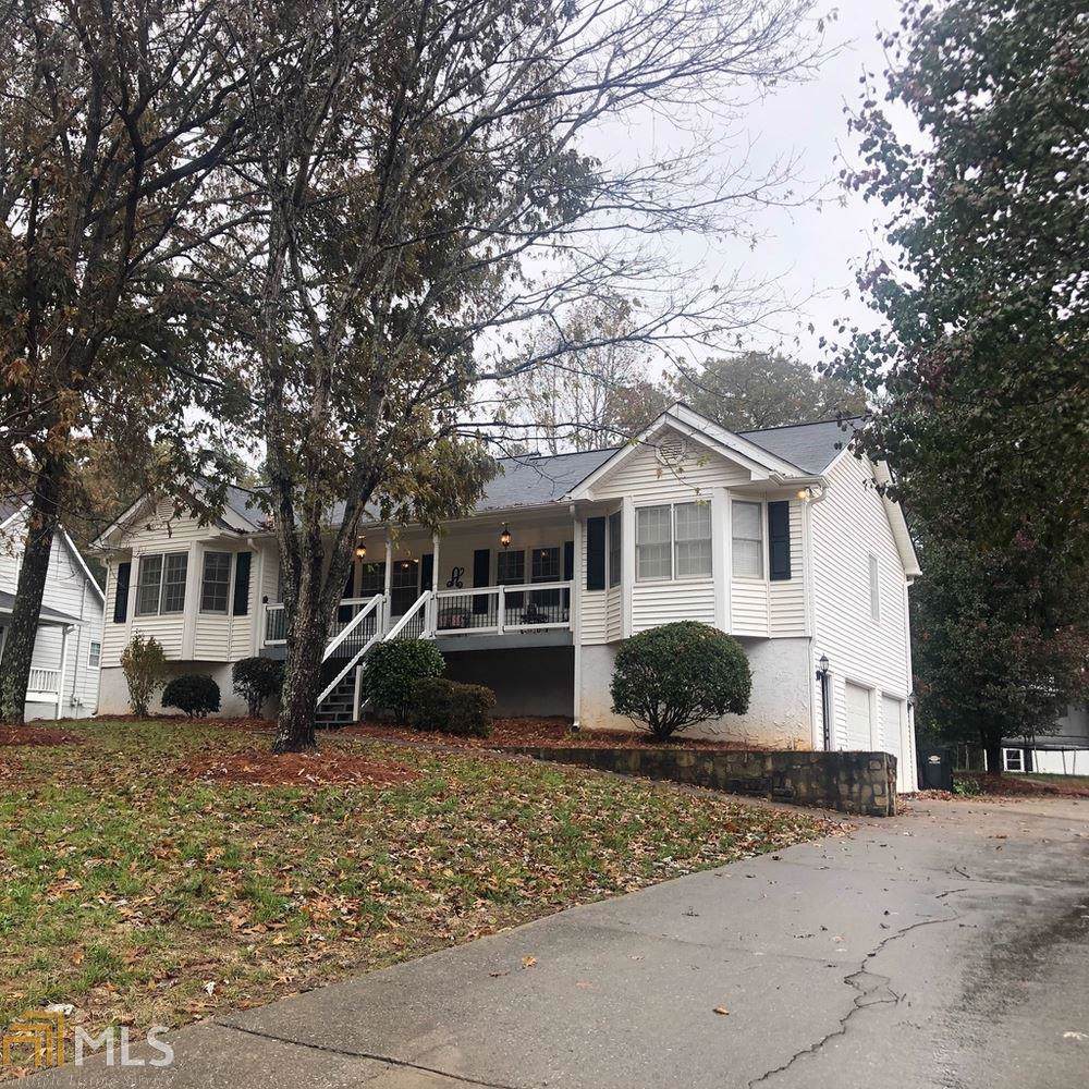 594 Maplelake Drive - Photo 1