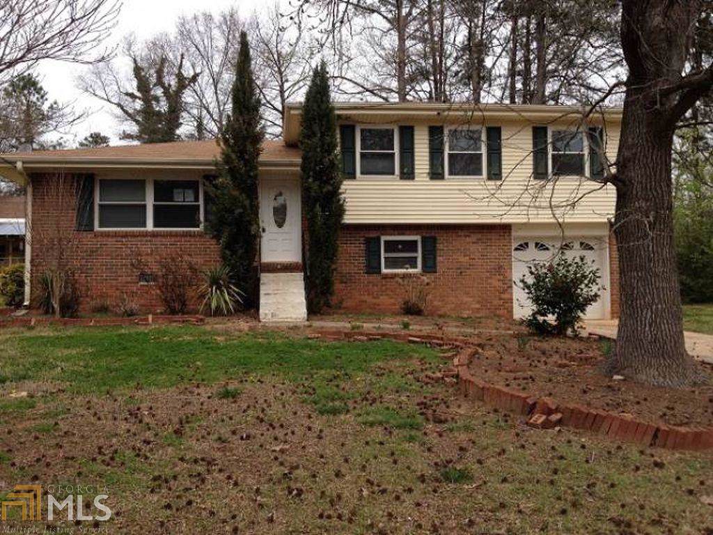 1028 Pinecrest Dr - Photo 1