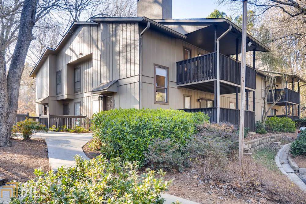 1701 Cumberland Ct - Photo 1