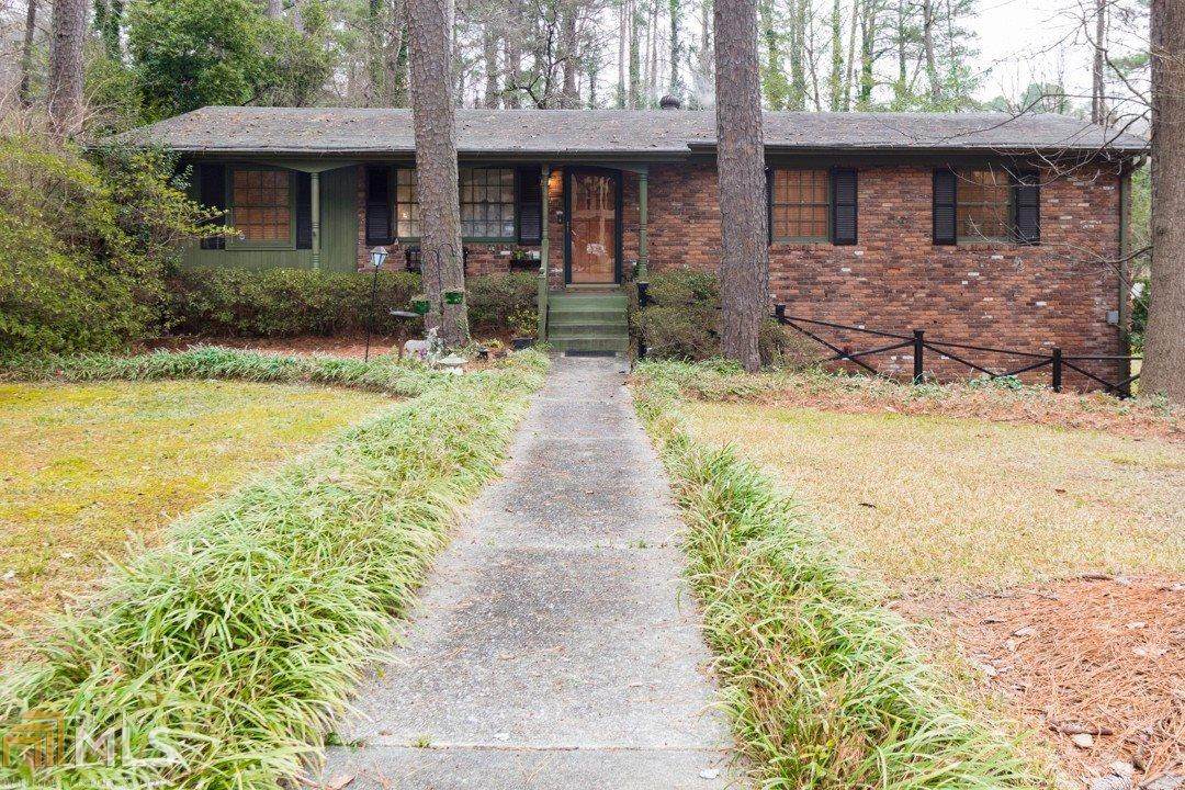 2000 Fairway Cir - Photo 1