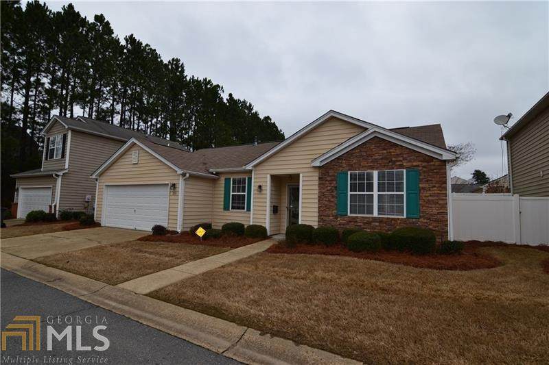 231 Windcroft Cir - Photo 1