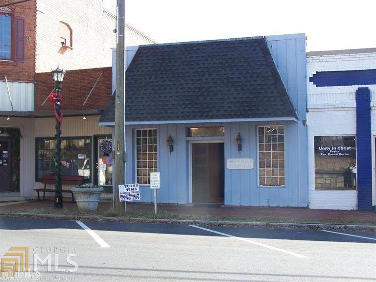 185 Athens St - Photo 1