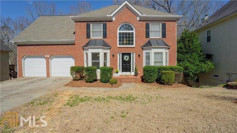 685 River Overlook Dr - Photo 1