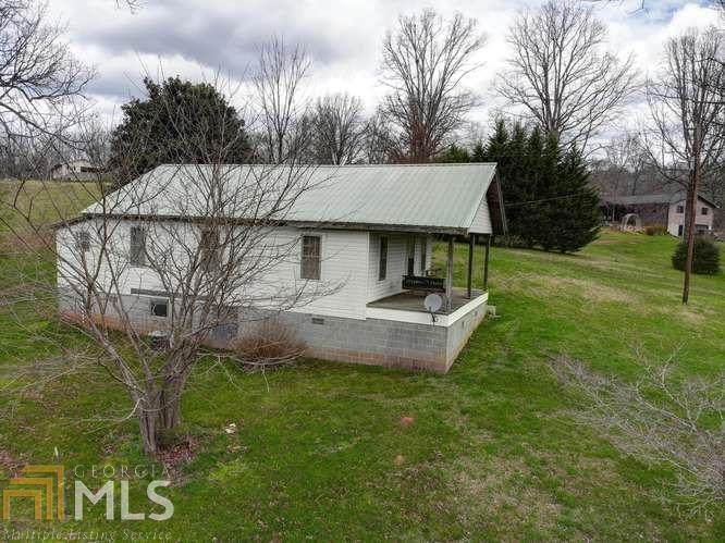 556 Queen Rd - Photo 1 556 Queen Rd - Photo 1