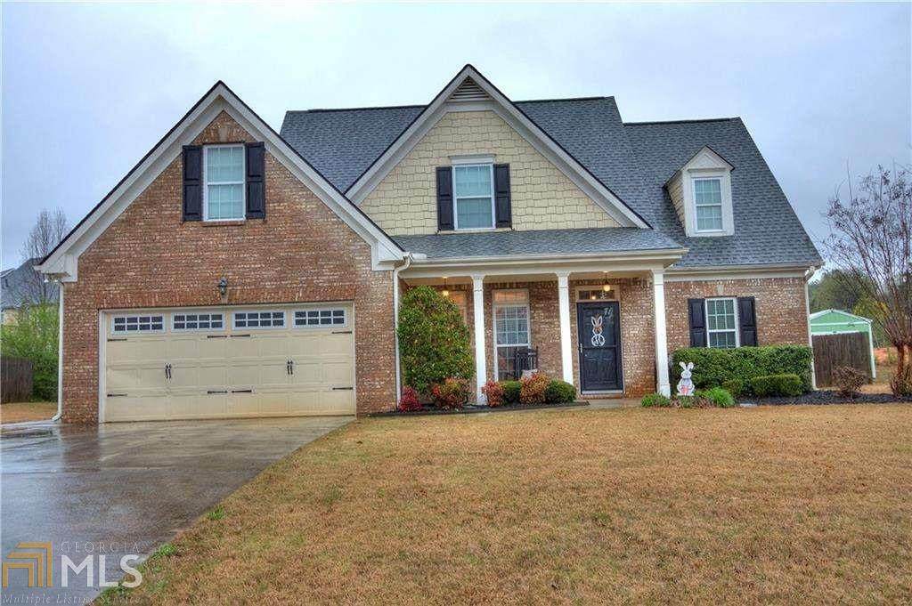 44 Colonial Cir - Photo 1