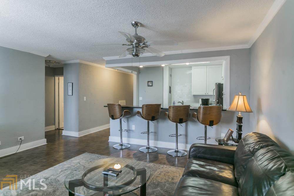 300 Peachtree St - Photo 1