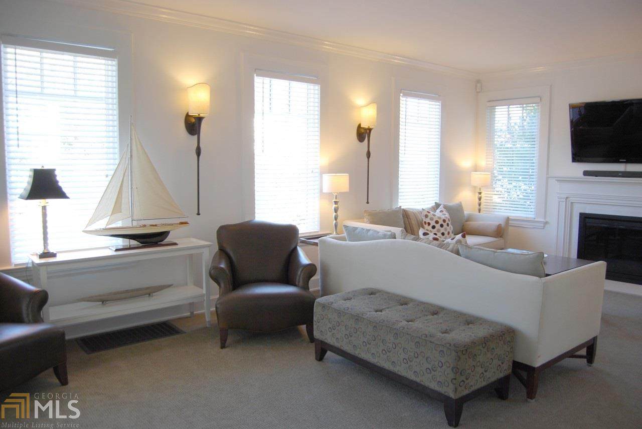 71 Standish Ave - Photo 1