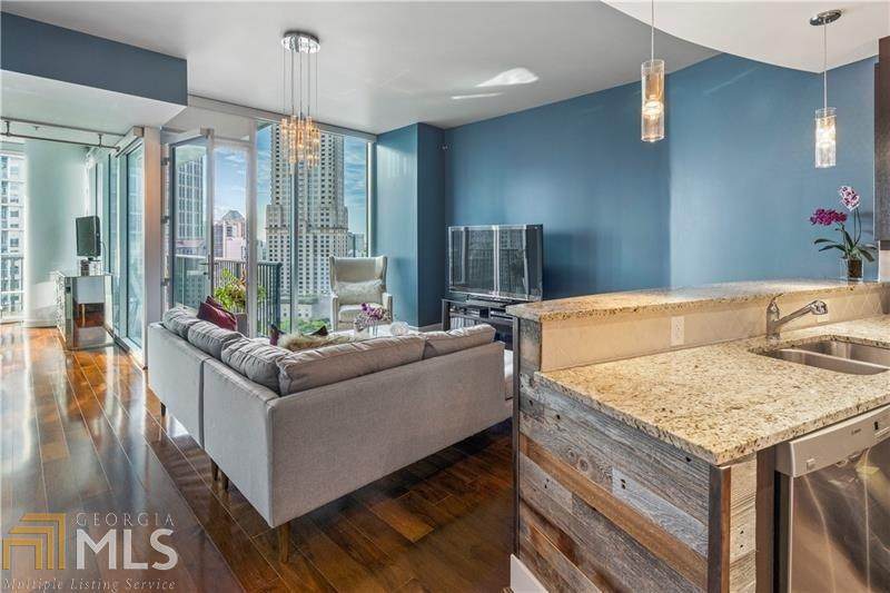 1080 Peachtree St - Photo 1