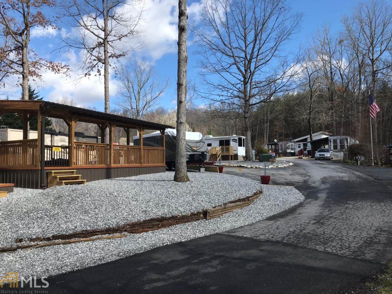 236 Holiday Loop - Photo 1