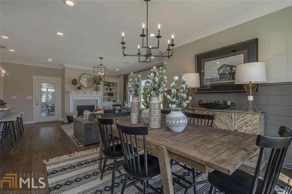 2475 Rathburn Cir - Photo 1