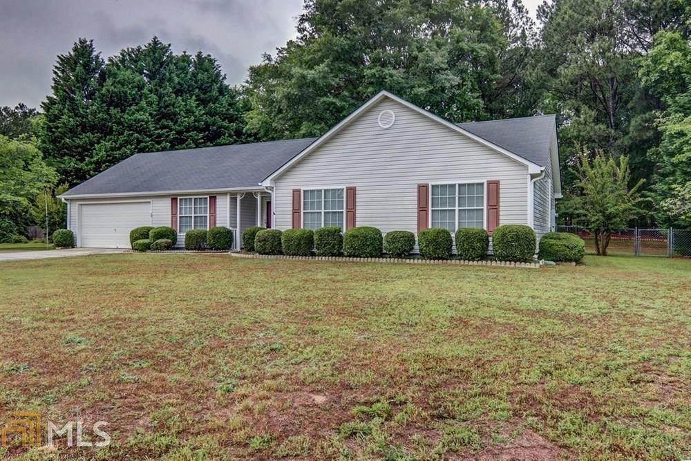 3655 Cobblestone Dr - Photo 1