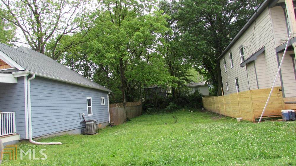 862 Hubbard St - Photo 1