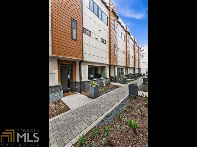 546 Flat Shoals Ave - Photo 1