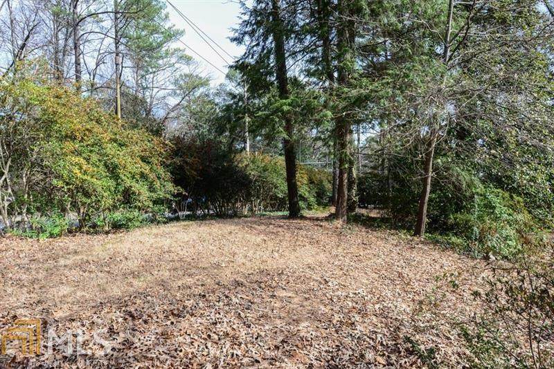 606 Wesley Rd - Photo 1