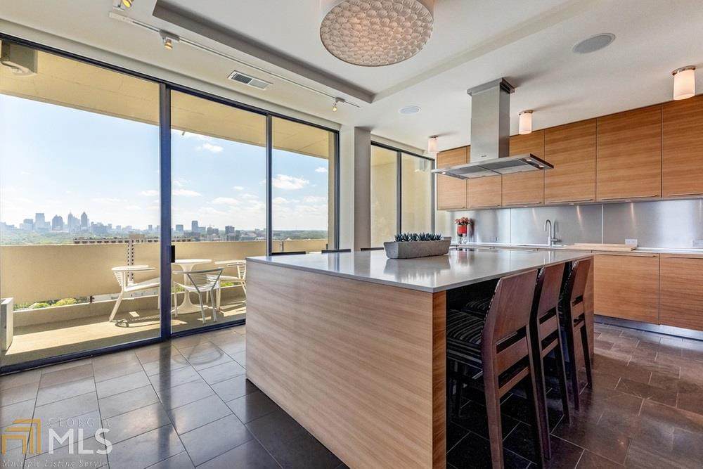 2575 Peachtree Rd - Photo 1