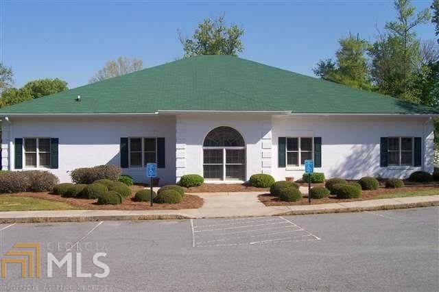 1061 Park Dr - Photo 1