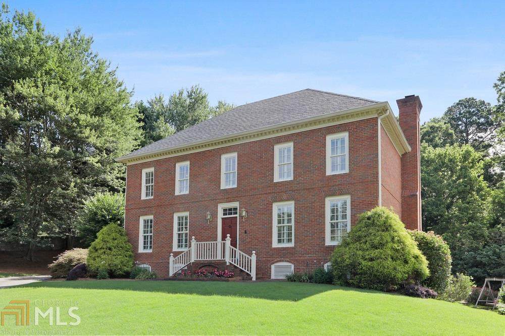 100 Chickering Lake Dr - Photo 1
