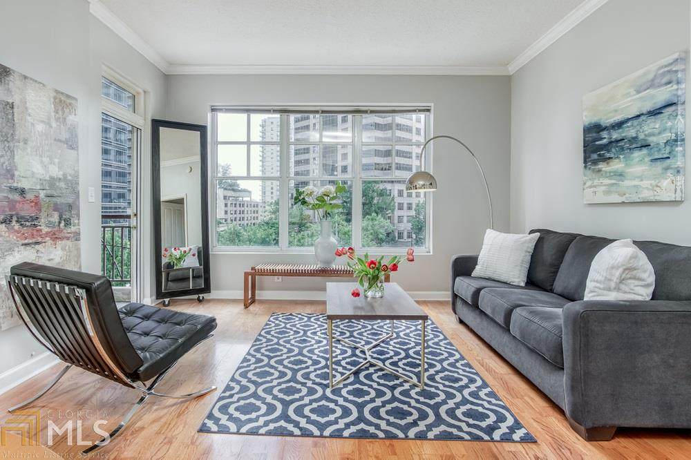 1101 Juniper St - Photo 1