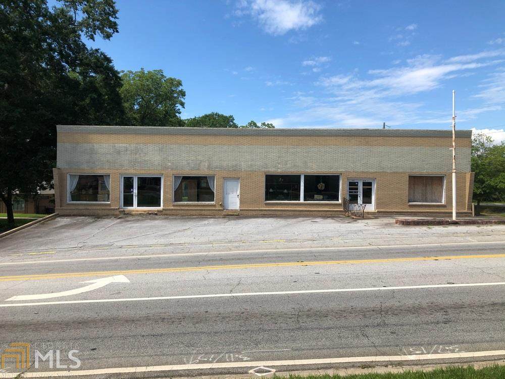 890 Green St - Photo 1