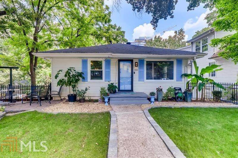 221 15Th St - Photo 1